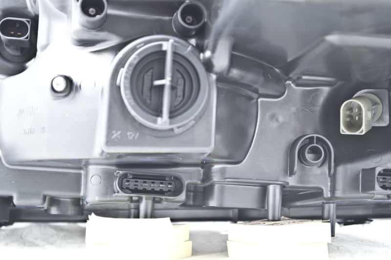 Hella — Hella 2008-2008 Mercedes-Benz ML320 Headlight Assembly - view 20