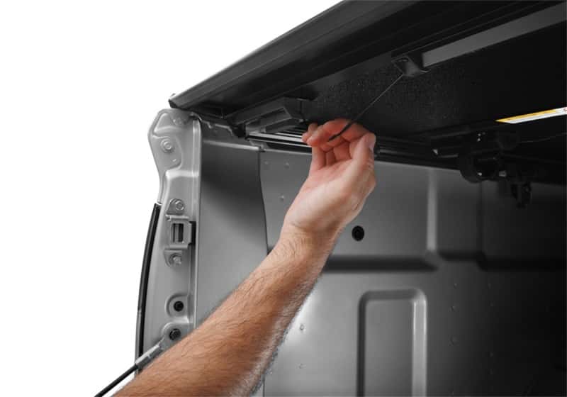 Undercover — UnderCover 22 Nissan Frontier 6ft. Flex Tonneau Cover - view 31