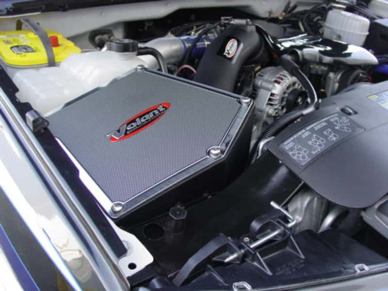 Volant — Volant 01-04 Chevrolet Silverado/GMC Sierra 2500/3500HD 6.6L V8 Primo Closed Box Air Intake System
Air Intake Kit - view 2