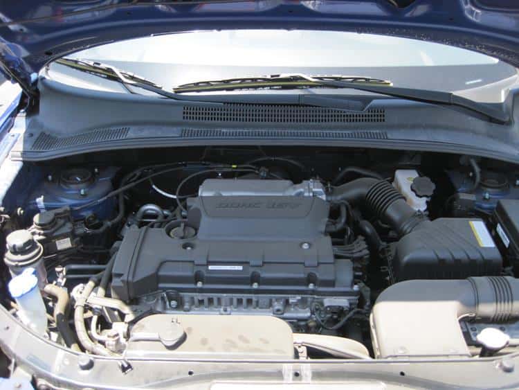 K&N Engineering — K&N 00-09 Hyundai Coupe/Elantra/Tiburon/Tucson / 05-10 Kia Drop In Air Filter
Replacement Air Filt
Air Filter - view 2