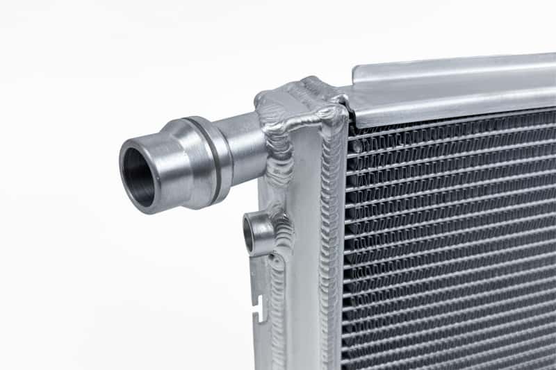 CSF — CSF 2019+ 992.1/992.2 Porsche 911(3.0LT Base/T/S/4/4S/GTS/4 GTS) High Perf Center Aluminum Radiator
CSF Radiator - view 3
