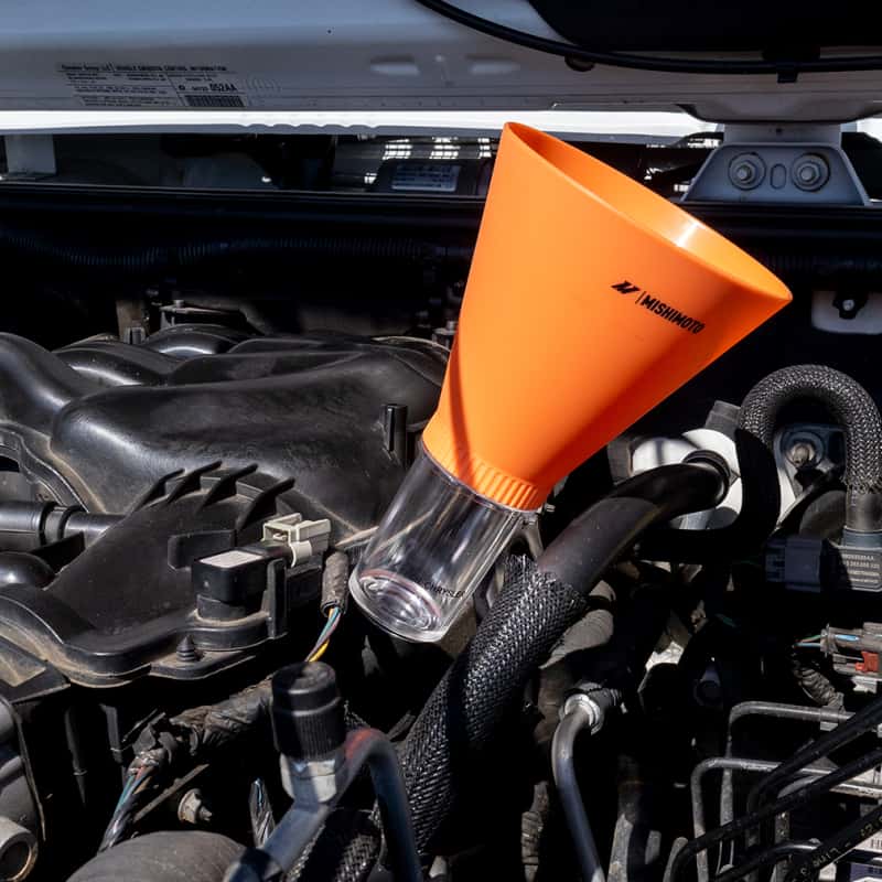 Mishimoto — Mishimoto Screw On Oil Funnel Chrysler Kit
No-Spill Funnel Kit - view 2