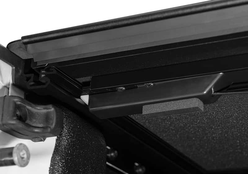 BAK — BAK 2020 Jeep Gladiator 5ft Bed BAKFlip MX4 - view 14
