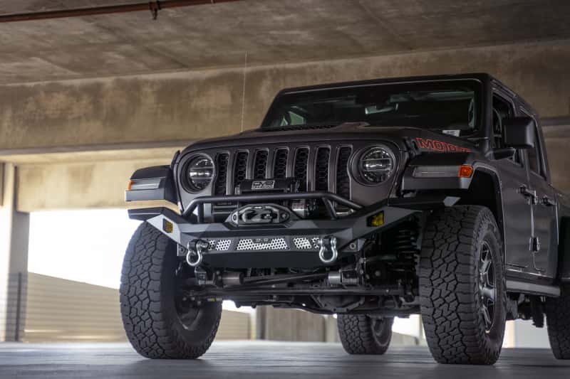 DV8 Offroad — DV8 Offroad 07-18 Jeep Wrangler JK / 18-23 Wrangler JL / 20-23 Gladiator JT MTO Series Front Bumper
Jeep MTO Front - view 8