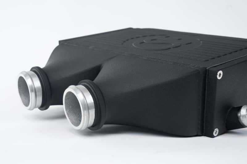CSF — CSF 2014+ BMW M3/M4 (F8X) Top Mount Charge-Air-Cooler - Crinkle Black
CSF FI Air Cooler - view 3