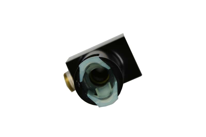 Aeromotive — Aeromotive 5/16in Quick Connect with AN-06 port and 1/8in gauge port
Fitting - view 7