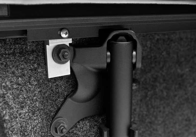 Roll-N-Lock — Roll-N-Lock 2020 Chevy Silverado / GMC Sierra 2500-3500 80-1/2in M-Series Retractable Tonneau Cover
Retractable Cover - view 17
