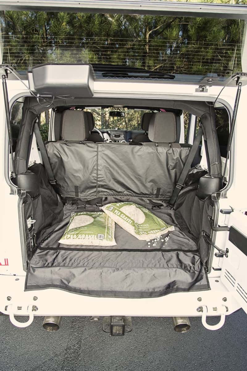Rugged Ridge — Rugged Ridge C3 Cargo Cover W/O Subwoofer 07-18 Jeep Wrangler JKU 4 Door
Cargo Area Liner
OFFROAD_INTERIOR - view 21