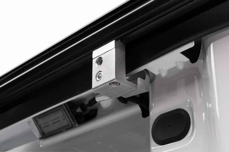 Retrax — Retrax 20-22 Chevrolet/GMC (6.9ft. Bed) Retrax IX - view 3