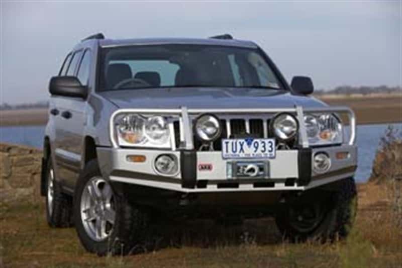 ARB — ARB Combar Suit Oe Fog G/Cherokee Wk 05-08 Not 08-11 (Fit Kit NOT Included)
Combination Bumper - view 1