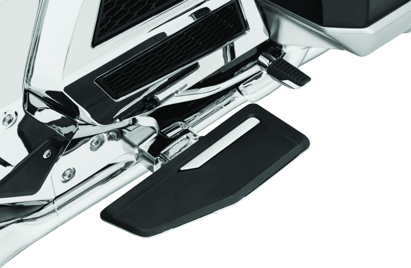 Kuryakyn — Kuryakyn Omni Driver Floorboards Chrome - view 2
