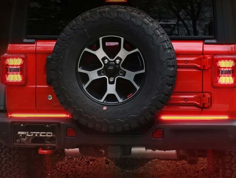 Putco — Putco 2019+ Ram 1500/Jeep Wrangler JK/JL 18in Red Split Blade LED Tailgate Light Bar (Pair)
LED Light Bar - view 2