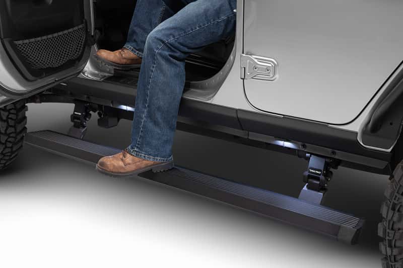 Go Rhino — RealTruck 18-24 Jeep Wrangler 4dr VoltStep Electric Running Board Kit (Drilling Req.) - Tex. Blk
VoltStep Elec. Board - view 5