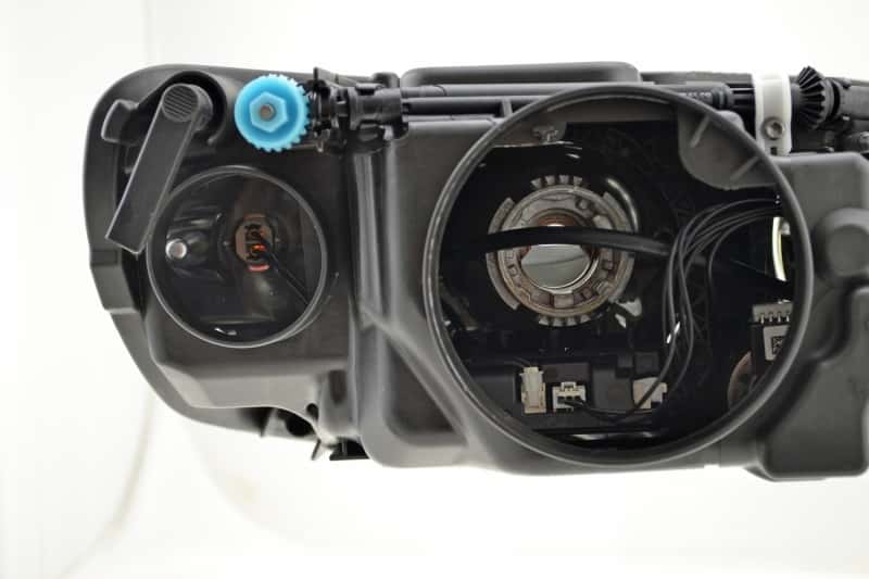 Hella — Hella 08-10 Vw Touareg Bi-Xenon Headlamp Lh - view 24