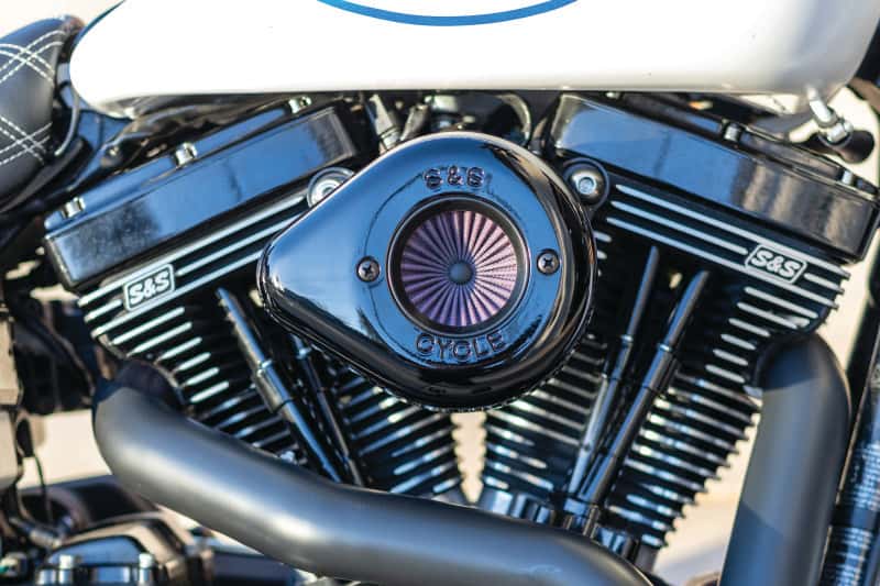 S&S Cycle — S&S Cycle 01-17 BT Stealth Air Stinger Kit w/ Gloss Black Teardrop - view 3