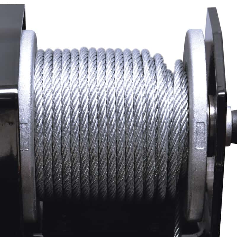 Superwinch — Superwinch 2000 LBS 12V DC 5/32in x 49ft Steel Rope LT2000 Winch
Winch - view 4