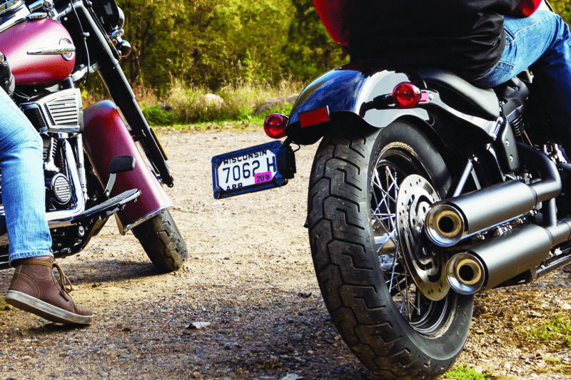 Kuryakyn — Kuryakyn Nova Side Mount License Plate Frame Gloss Black - view 2