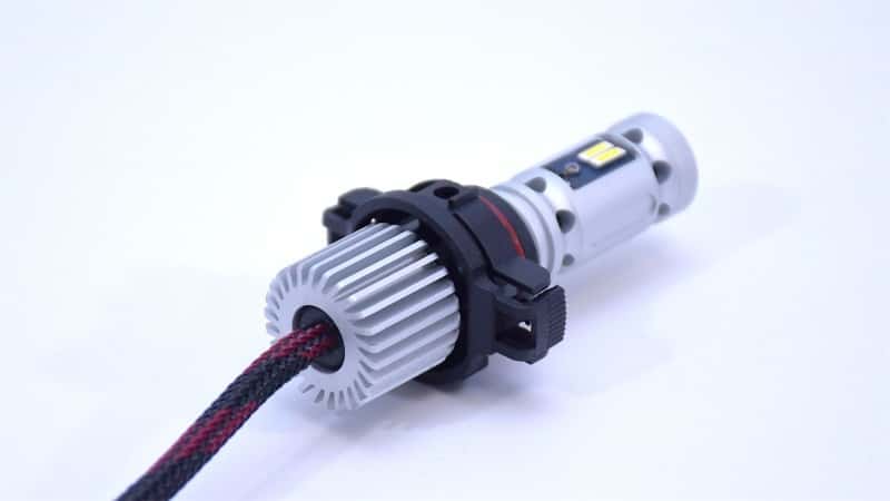 Putco — Putco Nitro 360 Fog Light Bulbs - White/Yellow - H16
Bulb - view 4