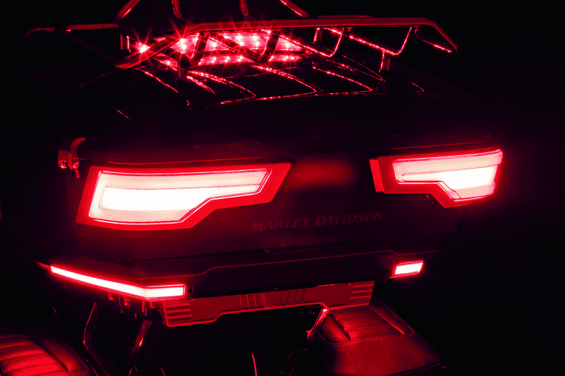 Kuryakyn — Kuryakyn Tracer Tour Pak Rear Lights Chrome Red Lens - view 2
