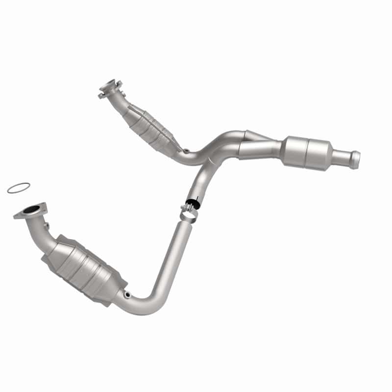 Magnaflow — MagnaFlow Conv Direct Fit 10-13 GMC Sierra 1500 V6 4.3L
California - view 12