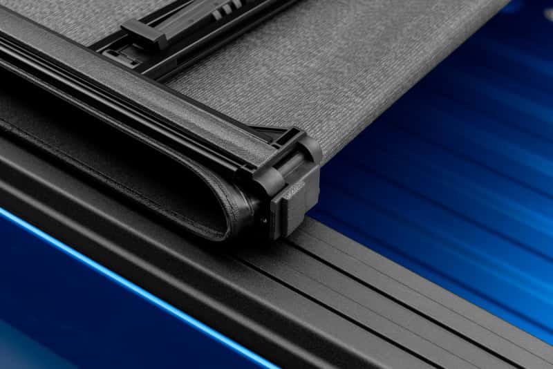 LUND — Lund 16-23 Toyota Tacoma (5ft. Bed) Genesis Elite Tri-Fold Tonneau Cover - Black
LND Elt Tri-Fold Cvr - view 4