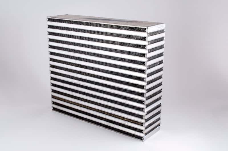 Garrett — Garrett Air / Air Intercooler CAC (14.00in x 12.10in x 3.50in) - 550 HP
grt703520-6002 - view 1