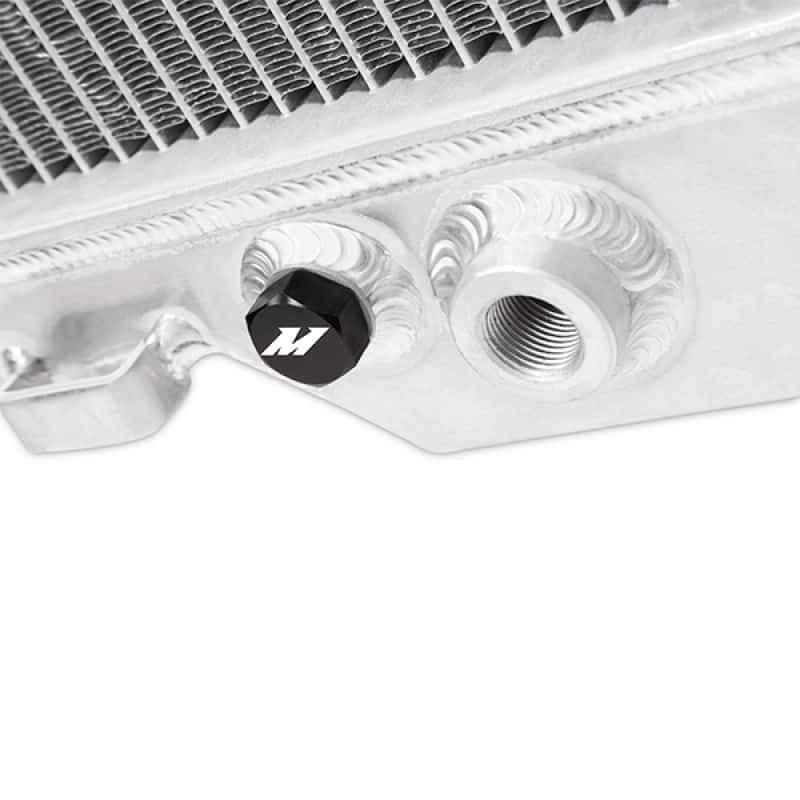Mishimoto — Mishimoto 03-07 Ford F250 w/ 6.0L Powerstroke Engine Aluminum Radiator - view 5