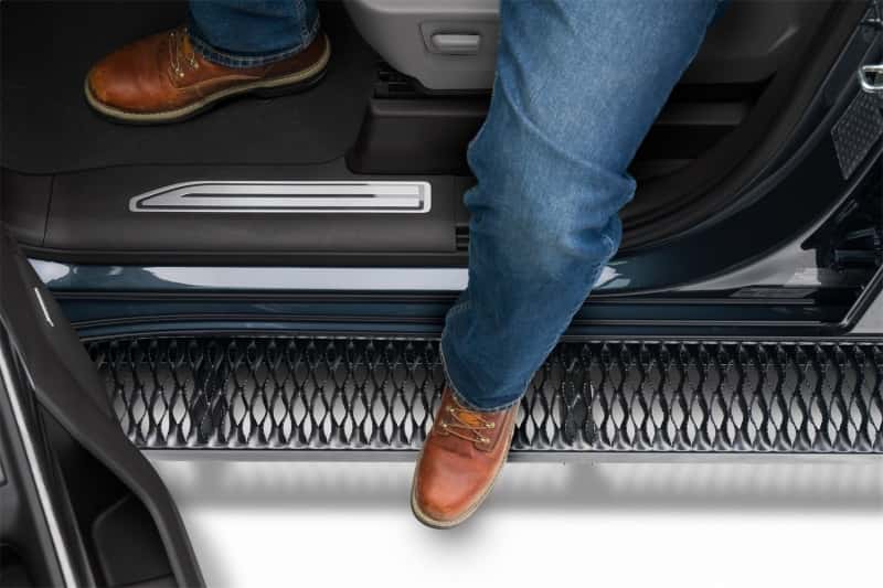 N-Fab — N-Fab Growler Fleet 19-21 GM Silverado/Sierra / 20-21 2500-3500 - Regular Cab - Tex. Black
Grwlr19-25 GM Reg TX - view 1