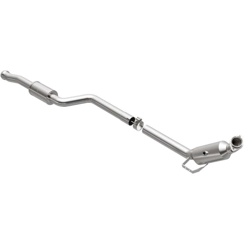 Magnaflow — Magnaflow 08-10 Mercedes-Benz C300 3.0L Direct Fit Converter
California - view 2