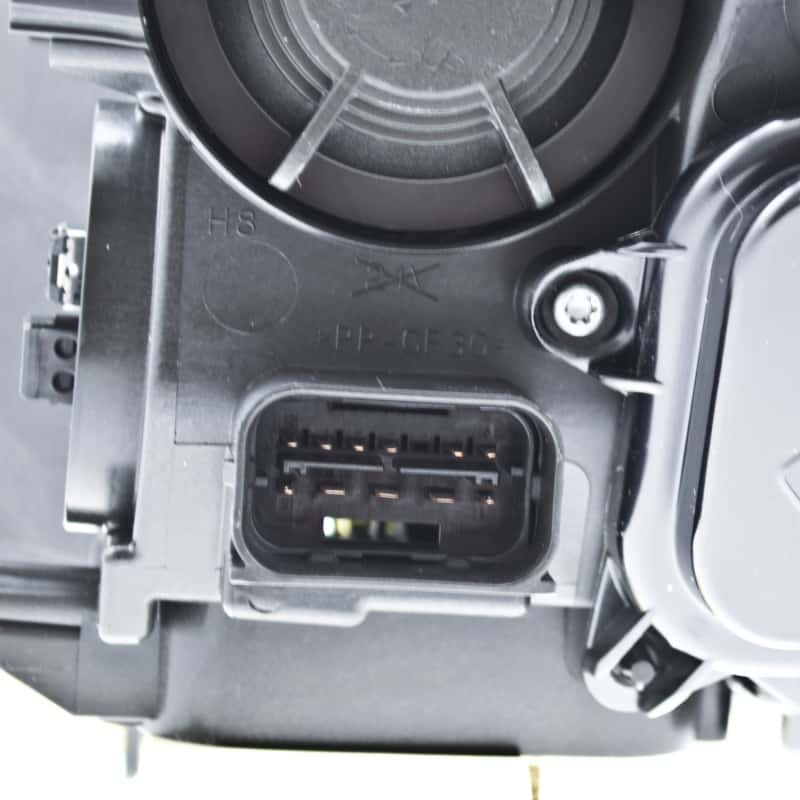 Hella — Hella 2009-2012 BMW 323i xDrive Bi-Xenon Headlight Assembly - view 18