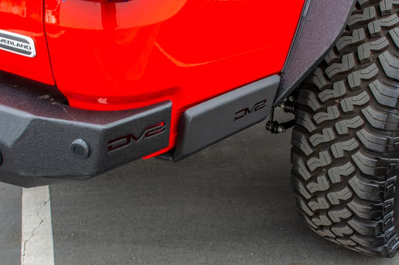 DV8 Offroad — DV8 Offroad 2019+ Jeep Gladiator Bedside Sliders
Rock Sliders - view 6