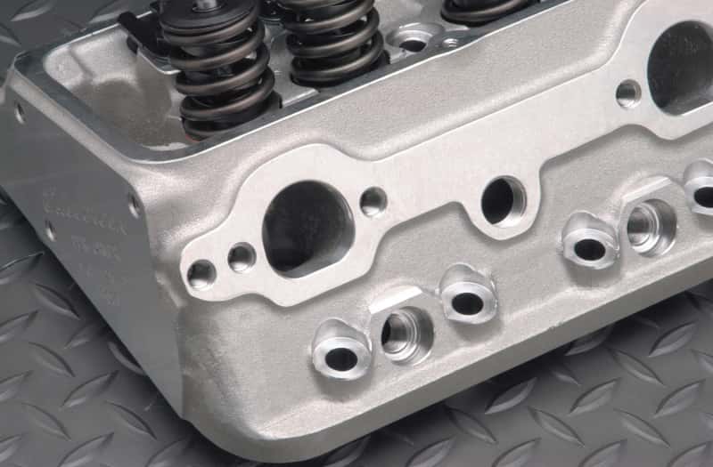 Edelbrock — Edelbrock Single Perf SBC 70cc Head Comp
CYLINDER HEADS - view 7
