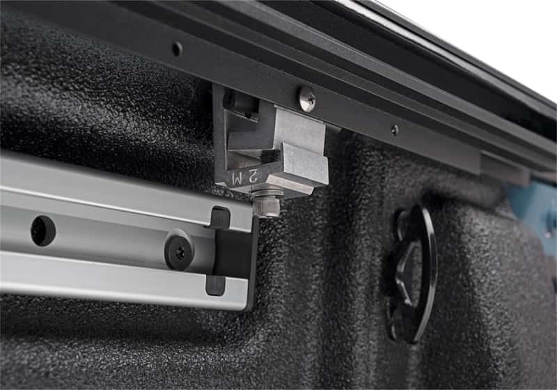 Roll-N-Lock — Roll-N-Lock 2022 Ford Maverick 54.4in M-Series Retractable Tonneau Cover
Retractable Cover - view 5