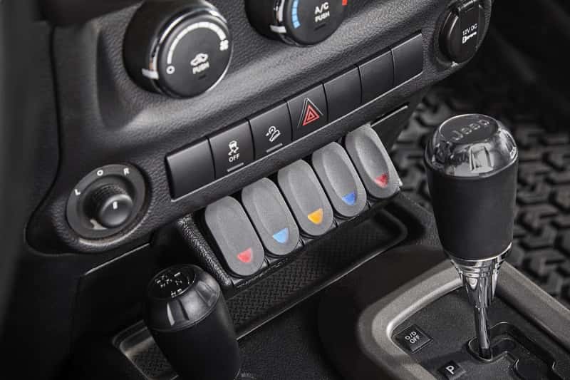 Rugged Ridge — Rugged Ridge Lower Console Switch Panel 11-18 Jeep Wrangler JK/JKU
RkrSwitchandCoverSet
OFFROAD_INTERIOR - view 8