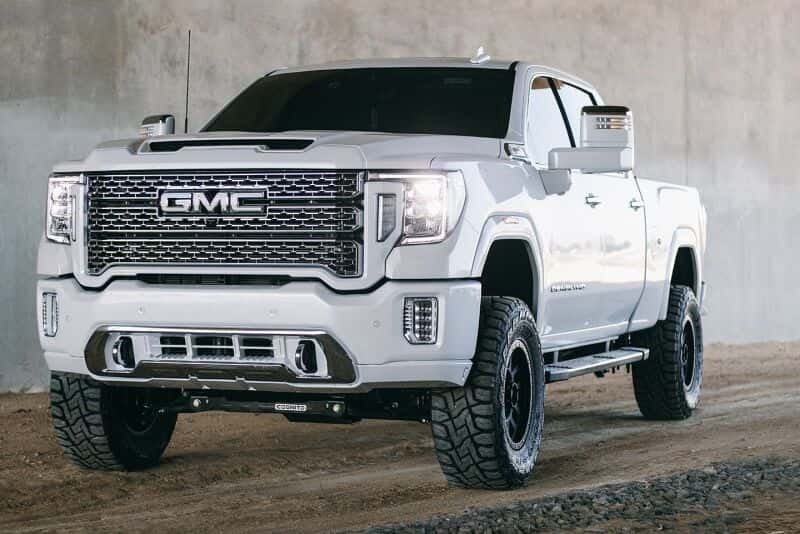 Cognito — Cognito 20-24 Chevy/GMC Silv/Sierra 2500/3500 HD 2WD/4WD 4in Perf Lift Kit w/ Fox PSRR 2.0 Shocks
Suspension Lift Kit - view 2