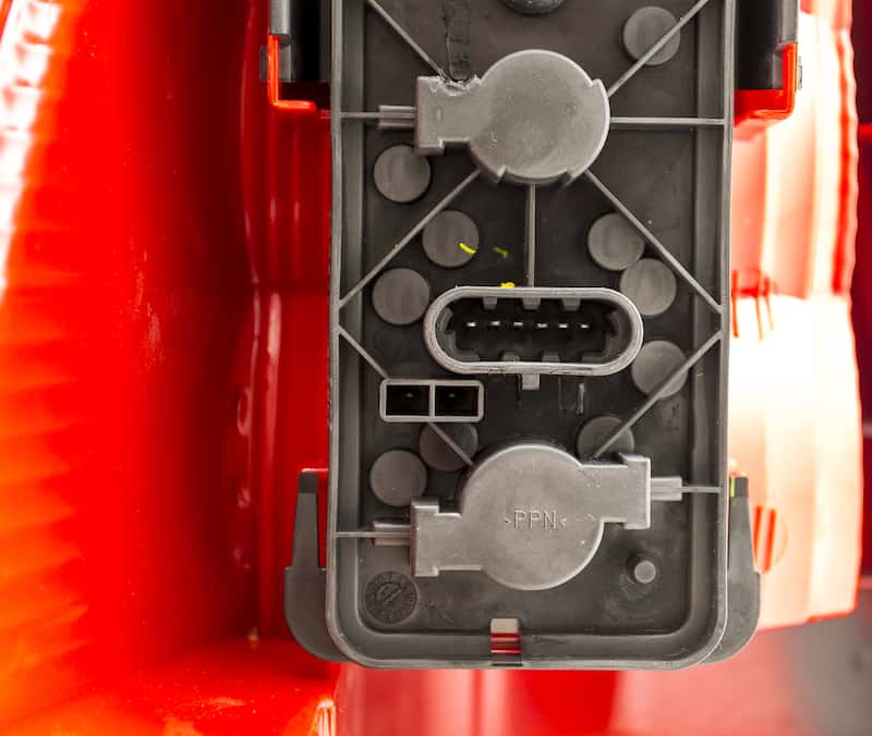 Hella — Hella 2002-2005 Mercedes-Benz ML320 Right Tail Light
Tail Lamp Assy - view 6