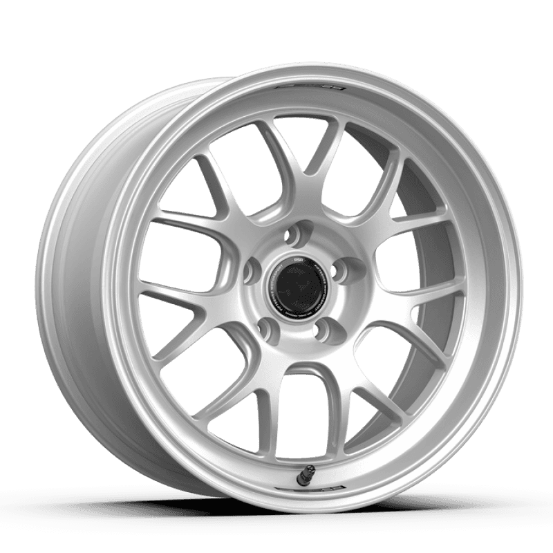 fifteen52 — fifteen52 Apex RSR 18x9.5 5x120 22mm ET 72.56mm Center Bore Radiant Silver - view 1