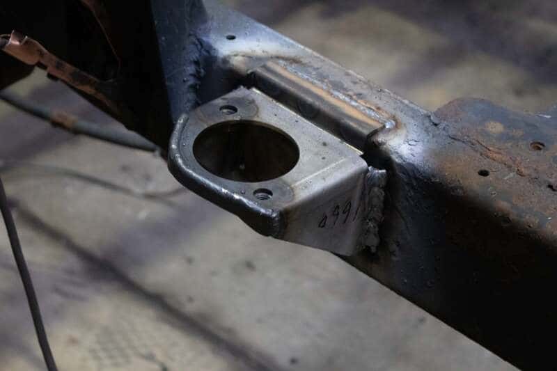 RustBuster — Rust Buster 88-95 Toyota Pickups Middle Body Mount- (Left) - view 4