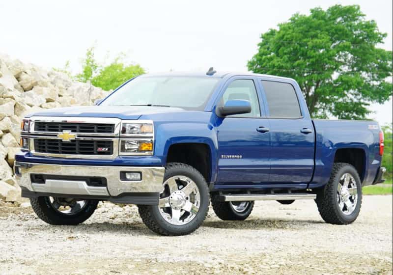 Superlift — Superlift 14-18 Chevy Silv 1500 4WD 3.5in Lift Kit w/ Alum/Stamped Steel Control Arms & Rear Shocks
Suspension Lift Kit - view 3