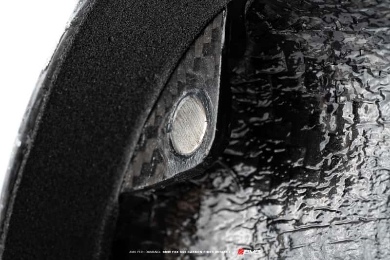 AMS — AMS Performance 15-18 BMW M3 / 15-20 BMW M4 w/ S55 3.0L Turbo Engine Carbon Fiber Intake - view 5