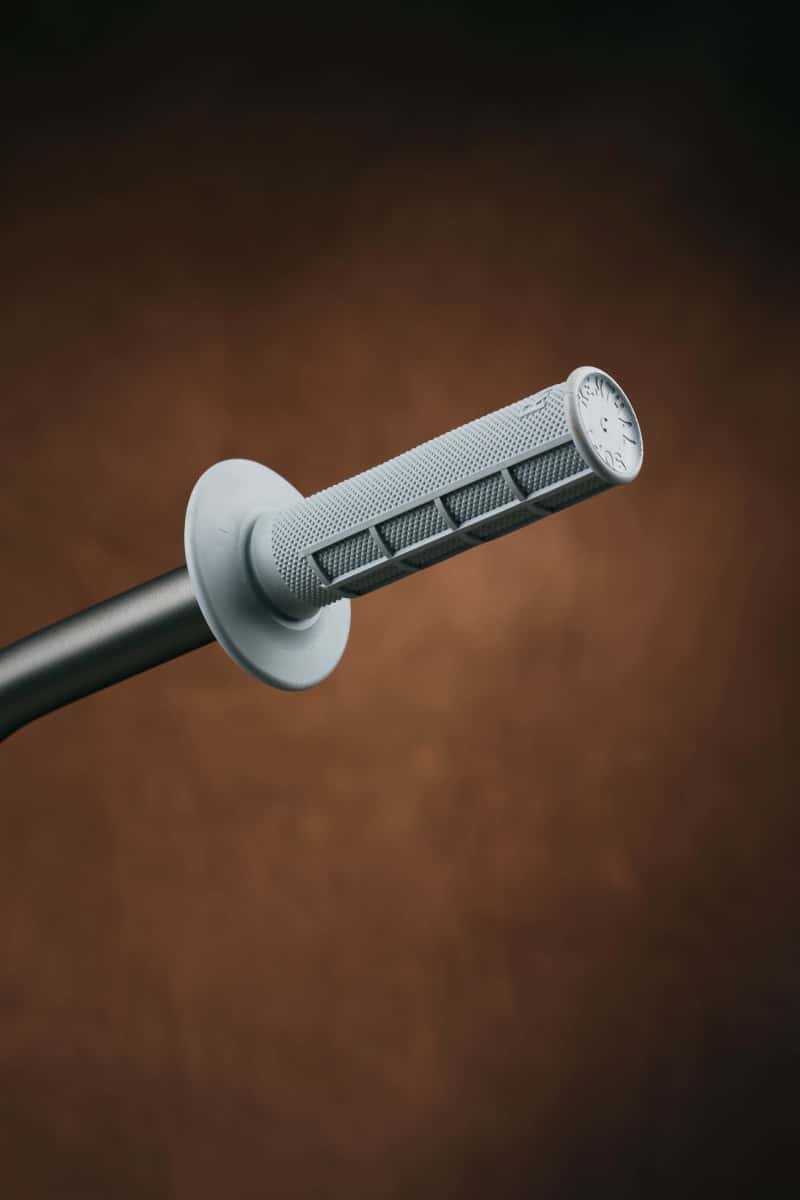 Renthal — Renthal MX Grips Soft Diamond/ Waffle - Light Grey - view 3