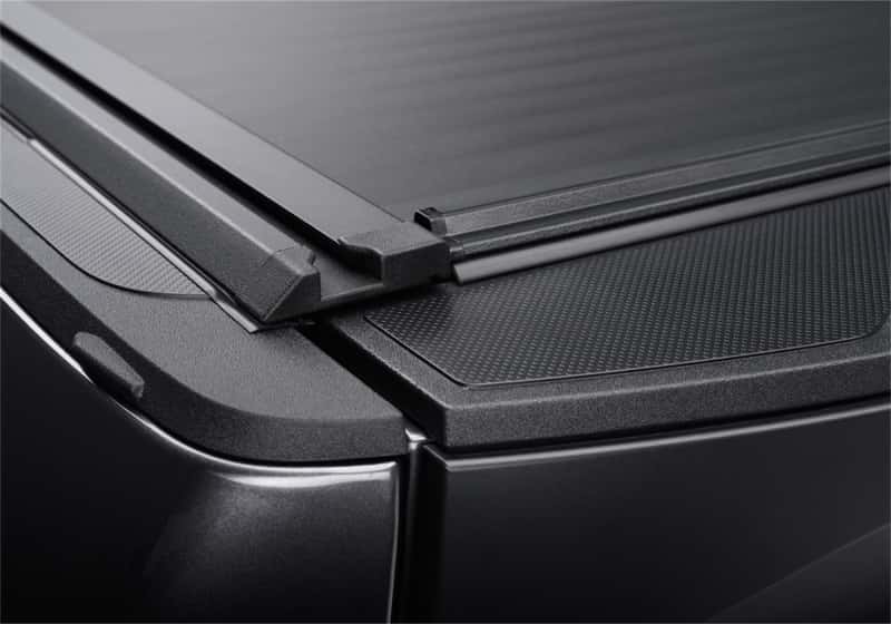 Roll-N-Lock — Roll-N-Lock 2022 Toyota Tundra (66.7in. Bed Length) A-Series XT Retractable Tonneau Cover - view 22
