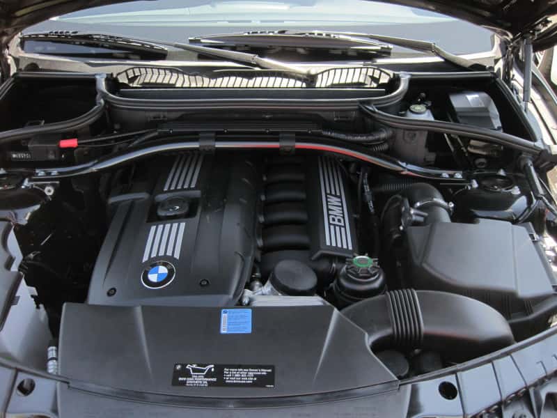K&N Engineering — K&N 07 BMW Z4 3.0L-L6 Drop In Air Filter
Replacement Air Filt
Air Filter - view 3
