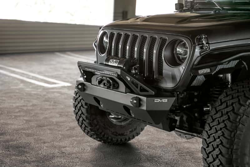 DV8 Offroad — DV8 Offroad 07-23 Jeep Wrangler/Gladiator JT/JK/JL FS-25 Stubby Front Bumper w/Plated Bull Bar
Stubby Front Bumper - view 8