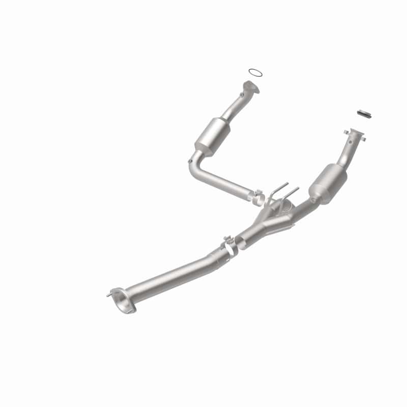 Magnaflow — Magnaflow 04-05 Chevrolet Express 1500 5.3L Direct Fit Converter
California - view 18