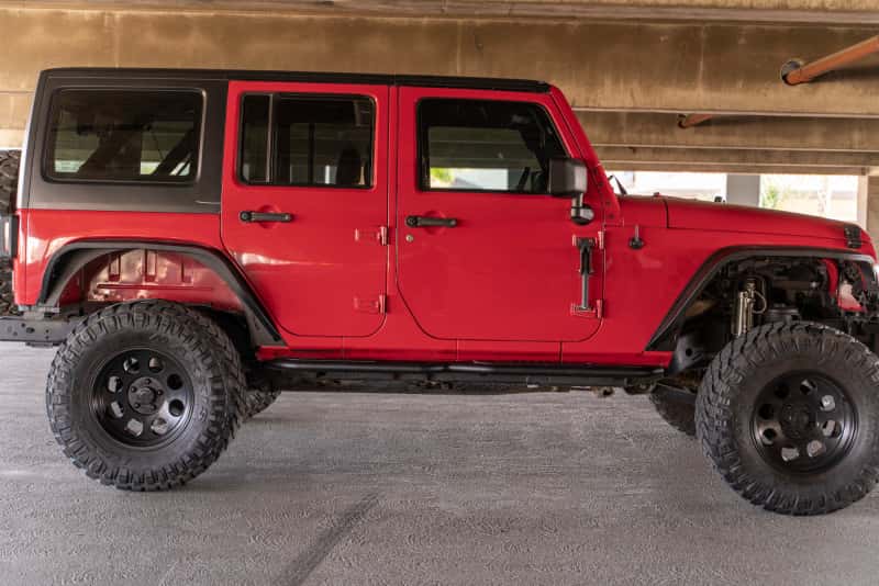 DV8 Offroad — DV8 Offroad 07-18 Jeep Wrangler JK (4 Door Only) OE Plus Side Steps
Jeep Side Steps - view 15