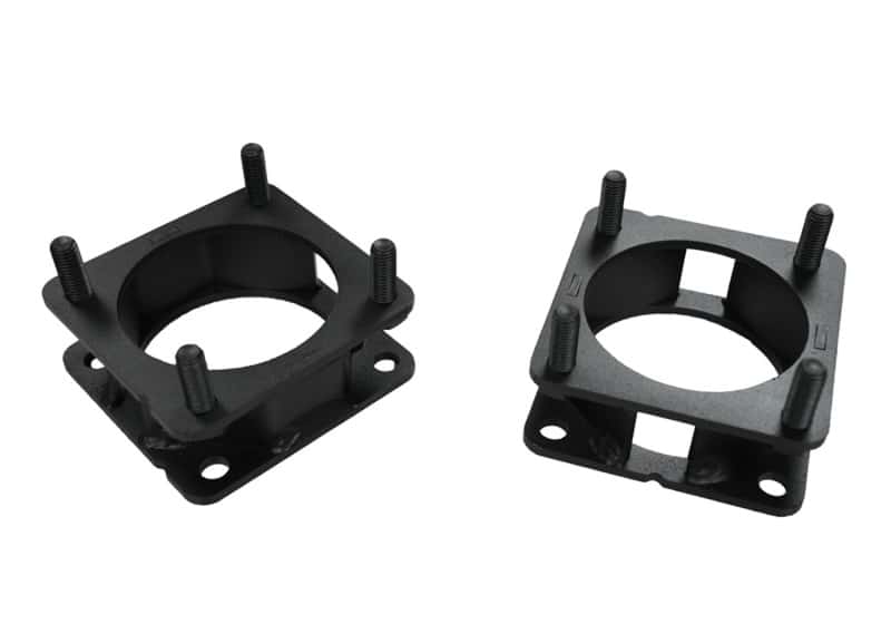 Superlift — Superlift 2022 Toyota Tundra 2WD/4WD 2in Leveling Kit w/Upper Strut Spacers - view 1