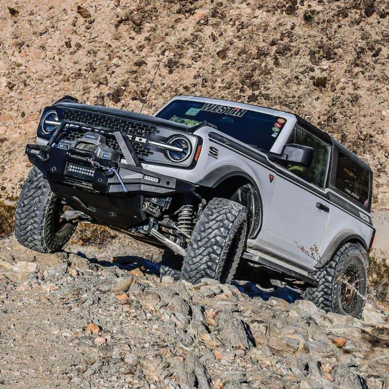 Westin — Westin 21-25 Ford Bronco (Excl. Sport) XTS Angular Bull Bar - Tex. Blk
Bull Bar - view 6