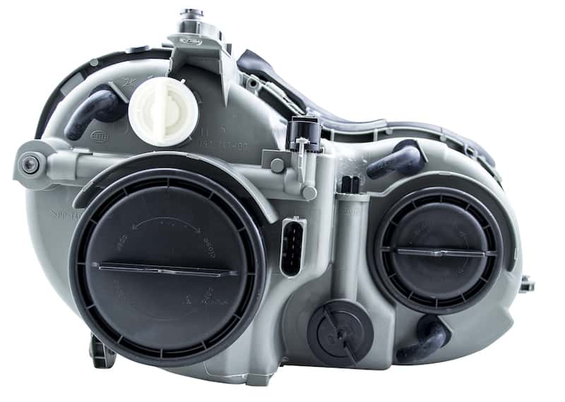 Hella — Hella 2003-2006 Mercedes-Benz C55 AMG AMG Halogen Headlight Assembly - view 3