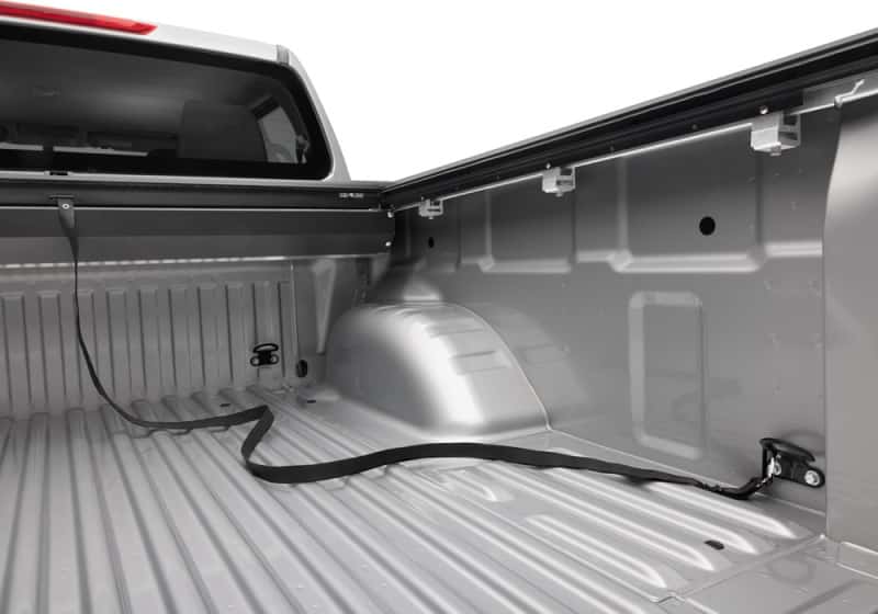 Roll-N-Lock — Roll-N-Lock 2022 Nissan Frontier Crew Cab (58.6in. Bed) M-Series Retractable Tonneau Cover - view 15